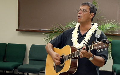 ʻElele Pono Mele – Jon Osorio sings “Kuʻu Pua i Paoakalani”