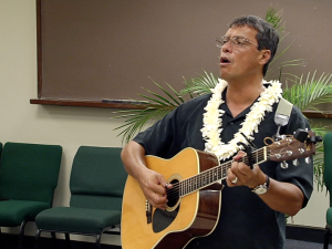ʻElele Pono Mele – Jon Osorio sings “Kuʻu Pua i Paoakalani”